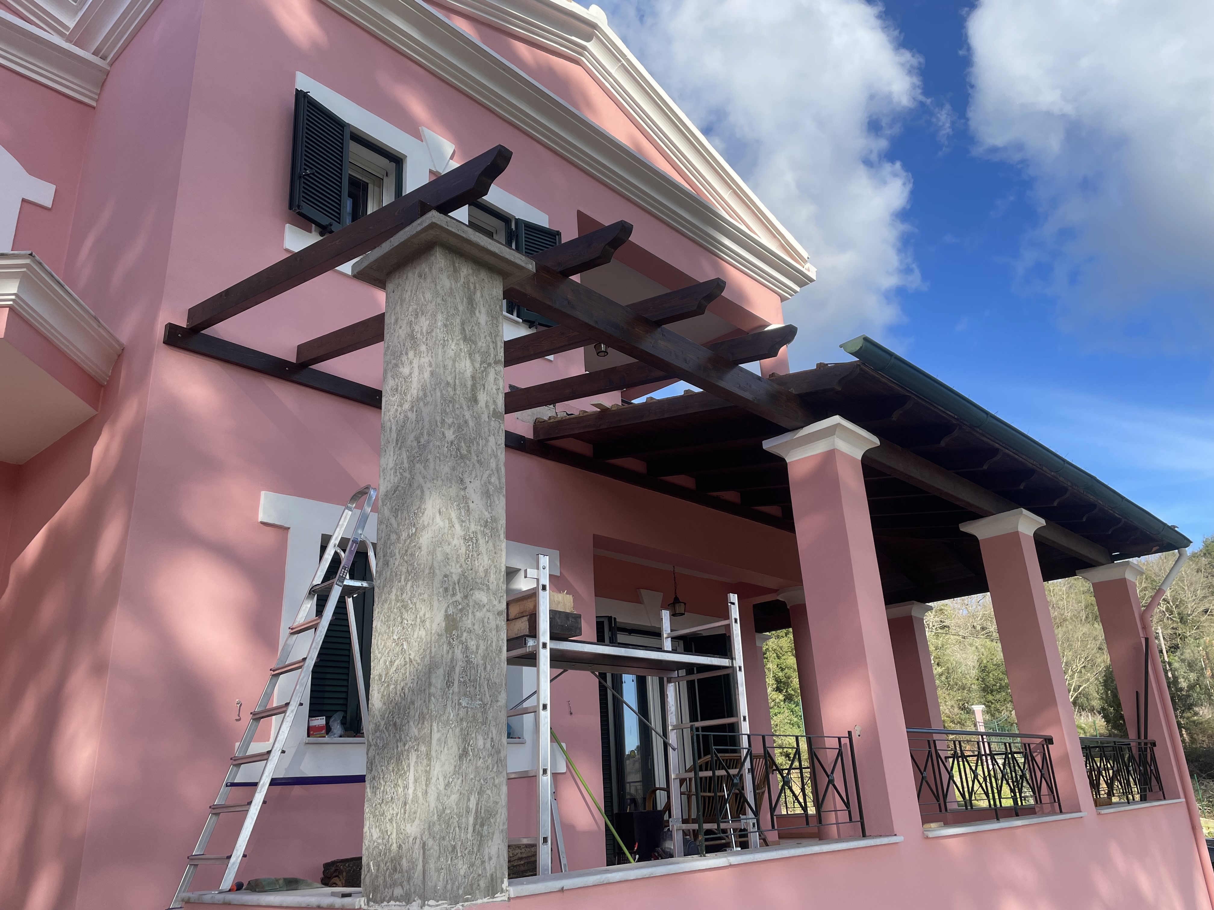 2022: První kopnutí do země